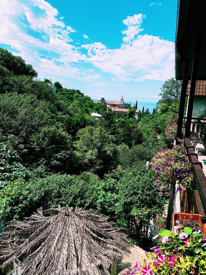 Guest House Chalet Agave Gagra Exterior foto